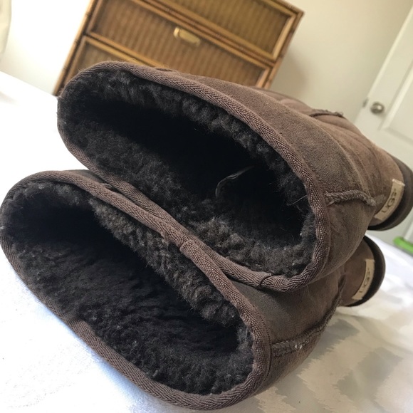 UGG BOOTS - Picture 5 of 8